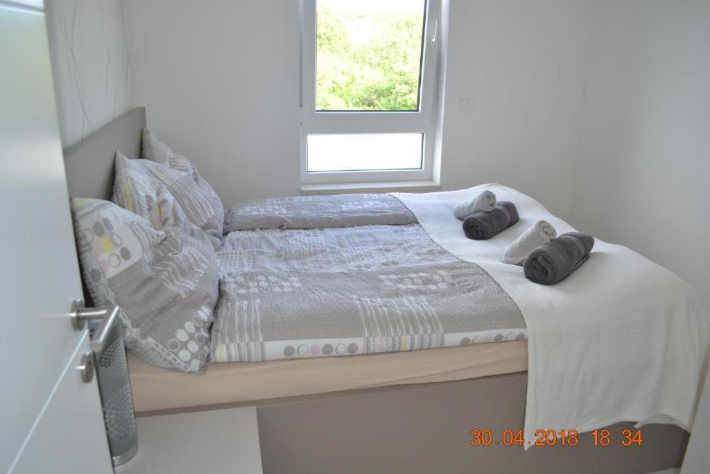 My Paradies - Njivice Penthouse*** Dış mekan fotoğraf