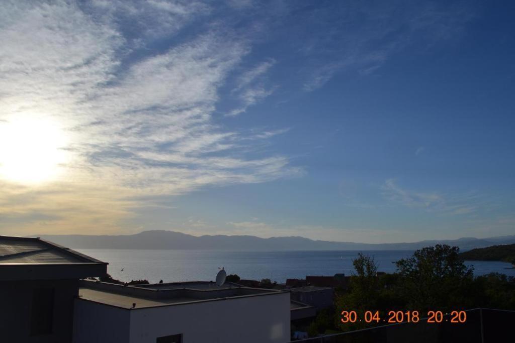 My Paradies - Njivice Penthouse*** Dış mekan fotoğraf