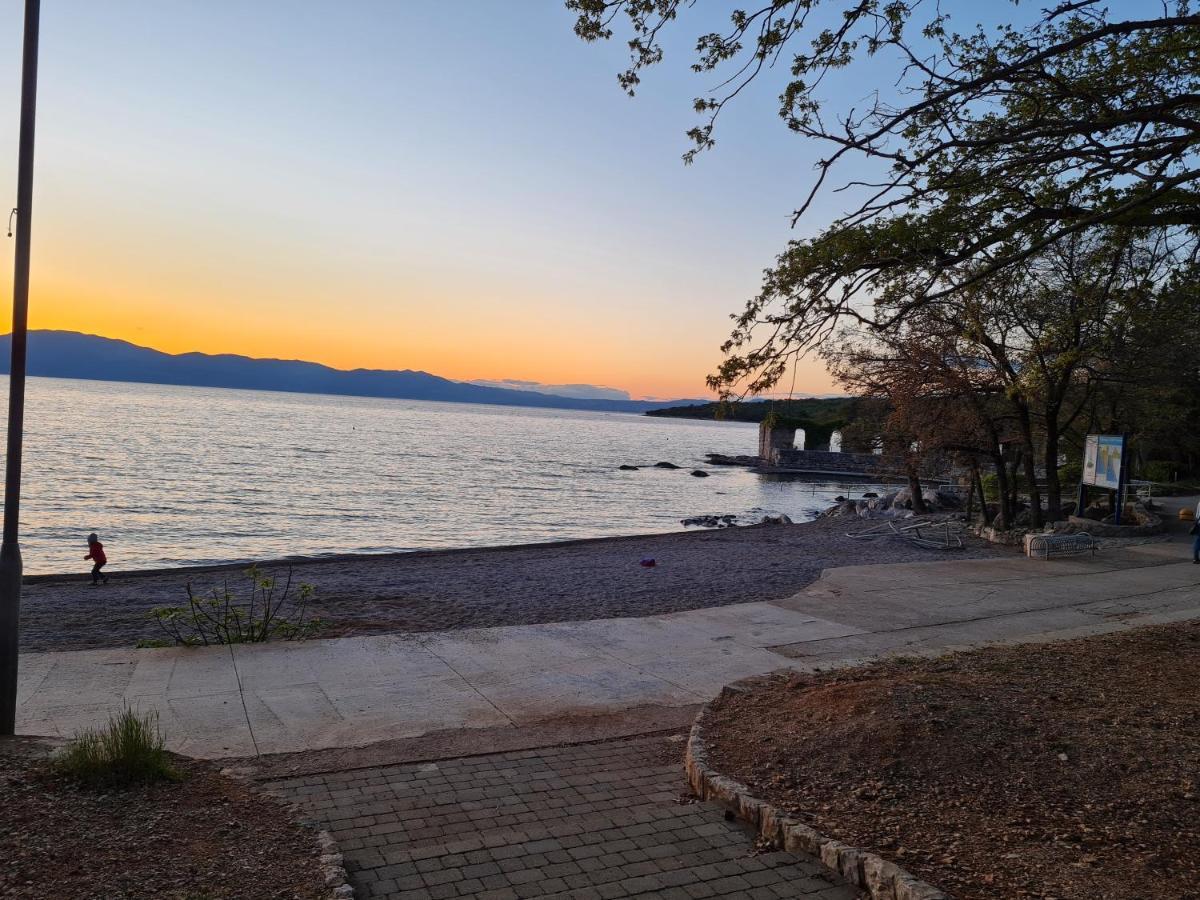 My Paradies - Njivice Penthouse*** Dış mekan fotoğraf
